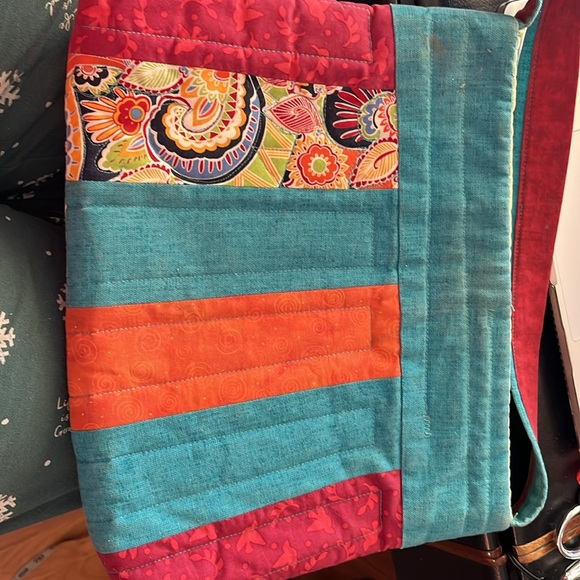 Handcrafted Quilted Tote Bag - Picture 3 of 4